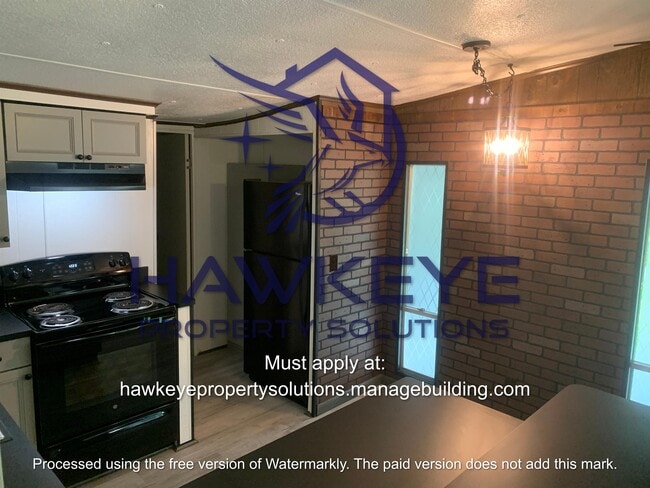 Building Photo - 530 Skyline Dr E