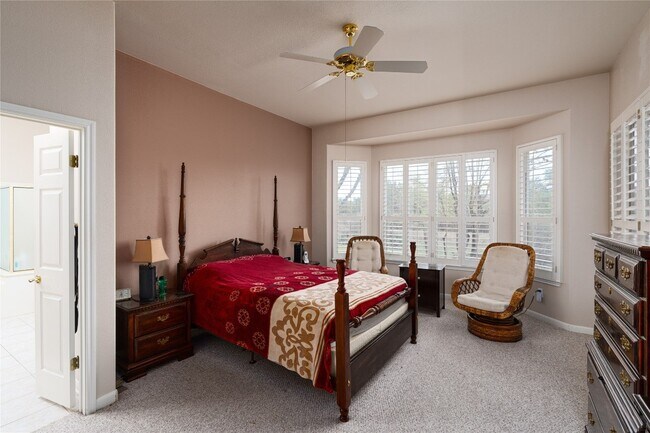 Building Photo - 107 Yaupon Ln