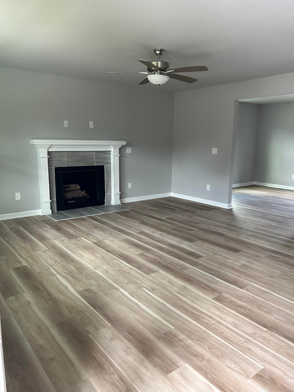 Building Photo - 402 Grand Oaks Dr