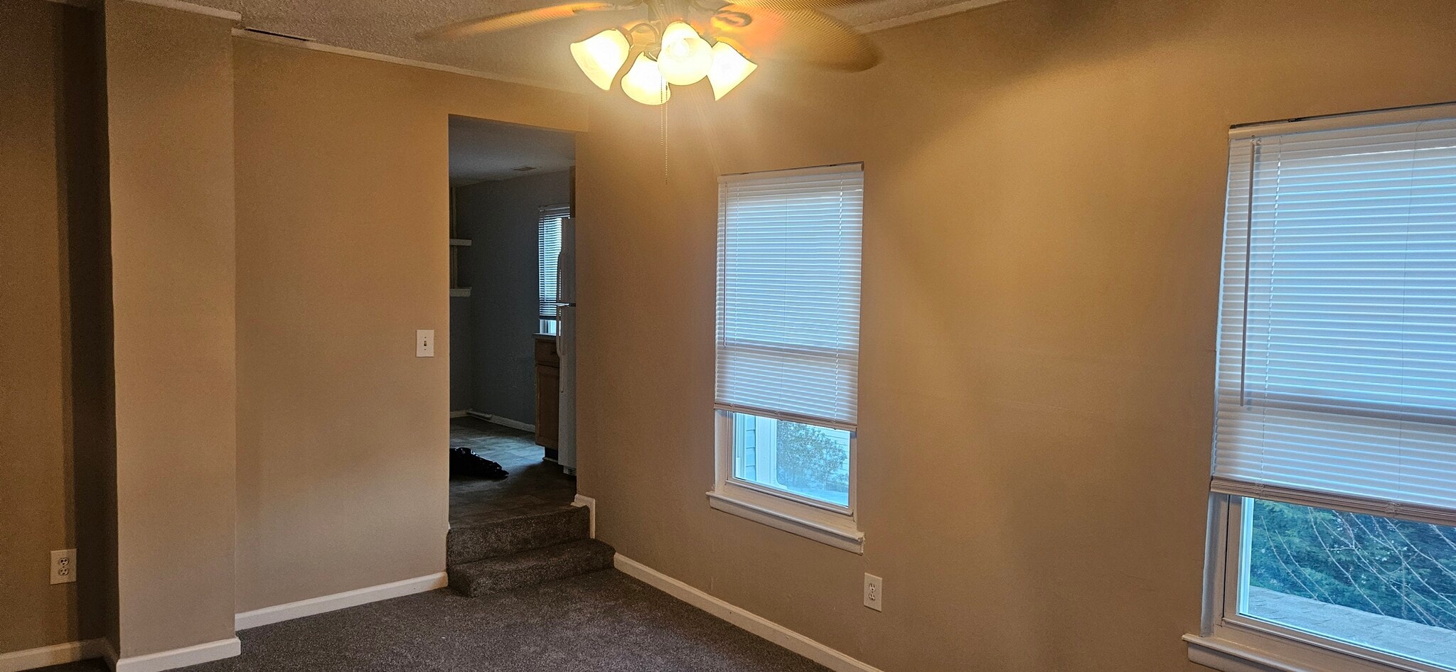 Building Photo - 225 Bay Ave