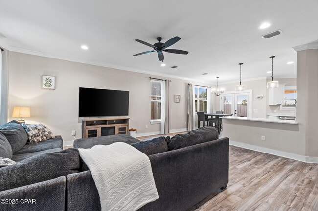 Building Photo - 4419 Conifer Ln