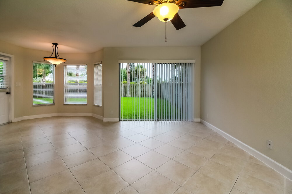 Building Photo - 9470 Aegean Dr