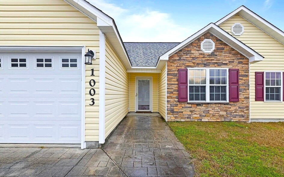 Building Photo - 1003 W.T. Whitehead Dr