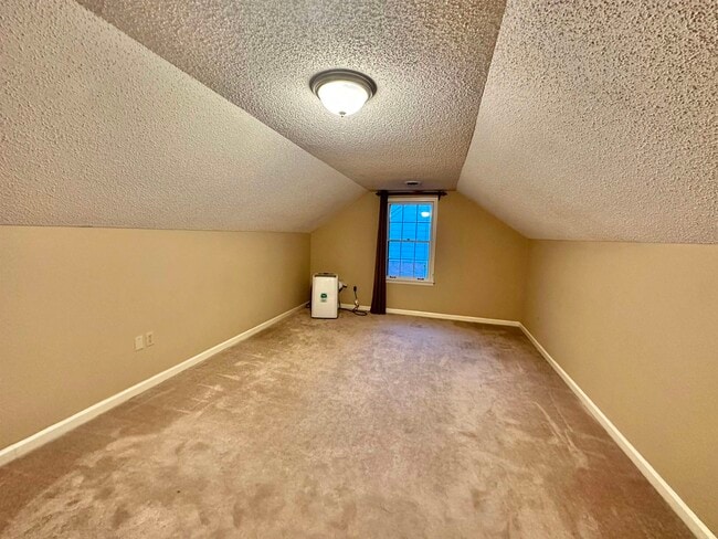 Building Photo - 2020 Allenby Rd