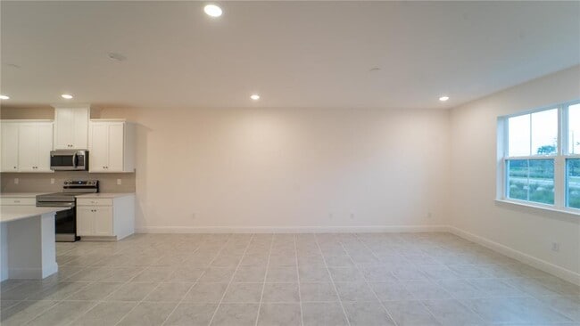 Building Photo - 4867 Cross Pr Pkwy