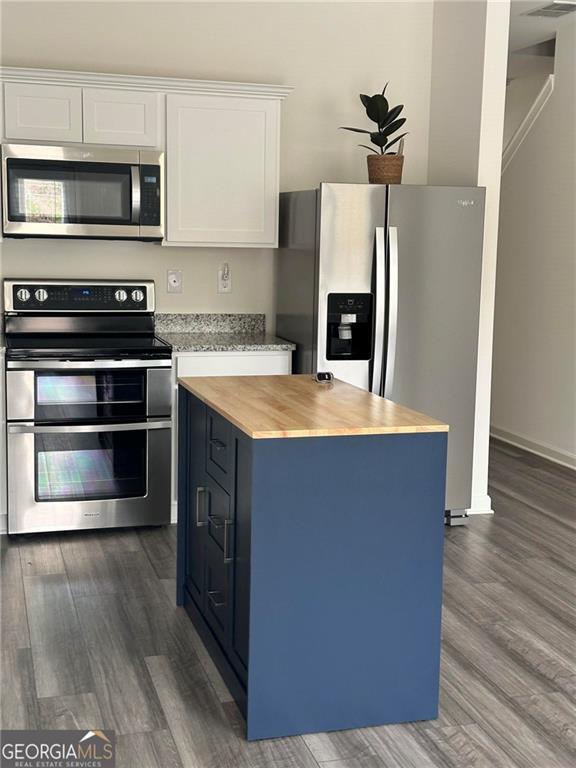 Building Photo - 541 Magnolia Cir