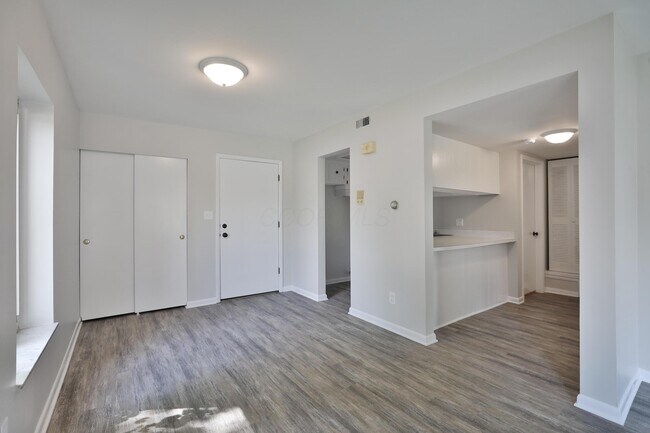 Building Photo - 699 Wetmore Rd