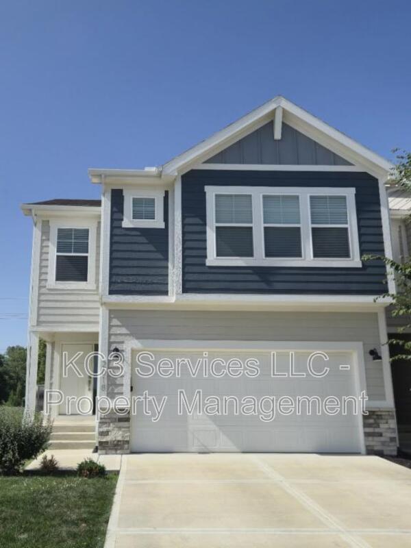 Building Photo - 2018 SW Holdbrooks Dr