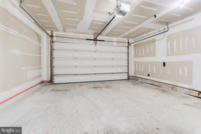 Building Photo - 4577 Derring Ln