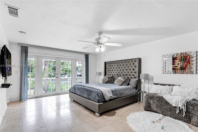 Building Photo - 8909 SW 108th Ct