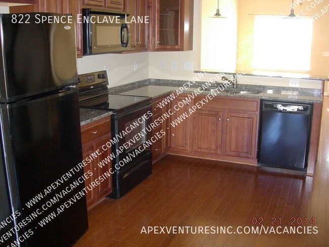 Building Photo - 822 Spence Enclave Ln