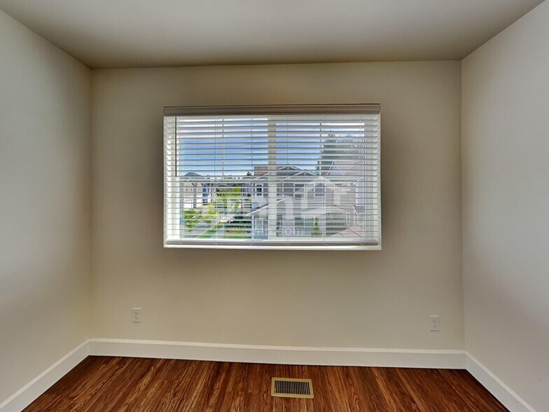 Building Photo - 33064 Eagle Peak Ln