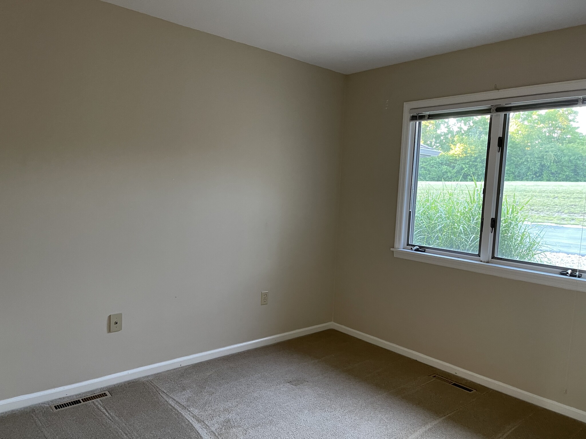 Building Photo - 2675 Glen Arbor Ter