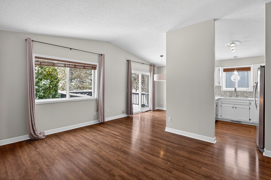 Building Photo - 2680 Brittany Ln