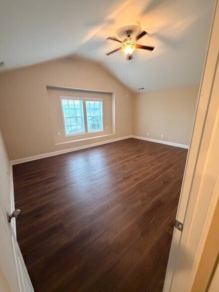 Building Photo - 54 Green Willow Dr