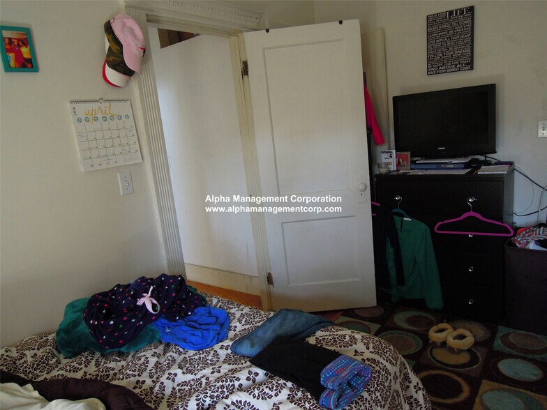 Building Photo - 1412 Commonwealth Ave