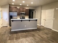 Building Photo - 608 W Weymouth