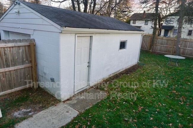 Building Photo - 1473 Arlington Ave