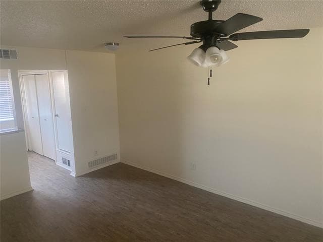 Building Photo - 2809 Wimbledon Ct