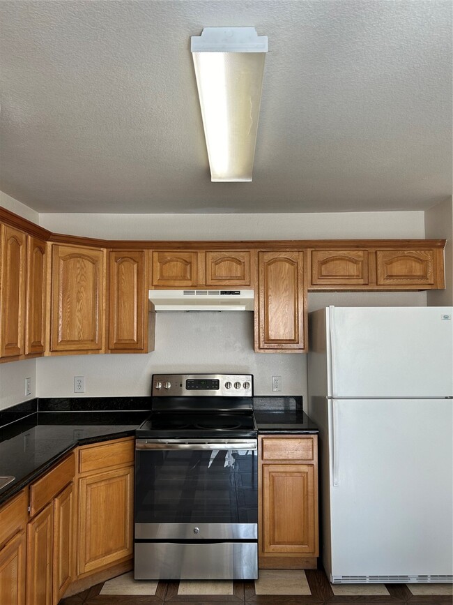 Building Photo - 4035 Cary Creek Dr