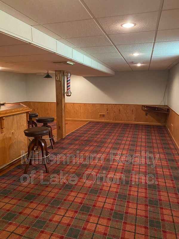 Building Photo - 2493 S Ortonville Rd