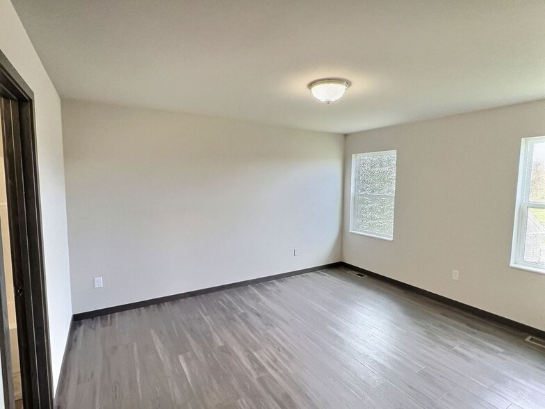 Building Photo - 1510 Wedgewood Dr