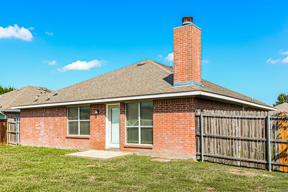 Building Photo - 1012 James Donald Ln
