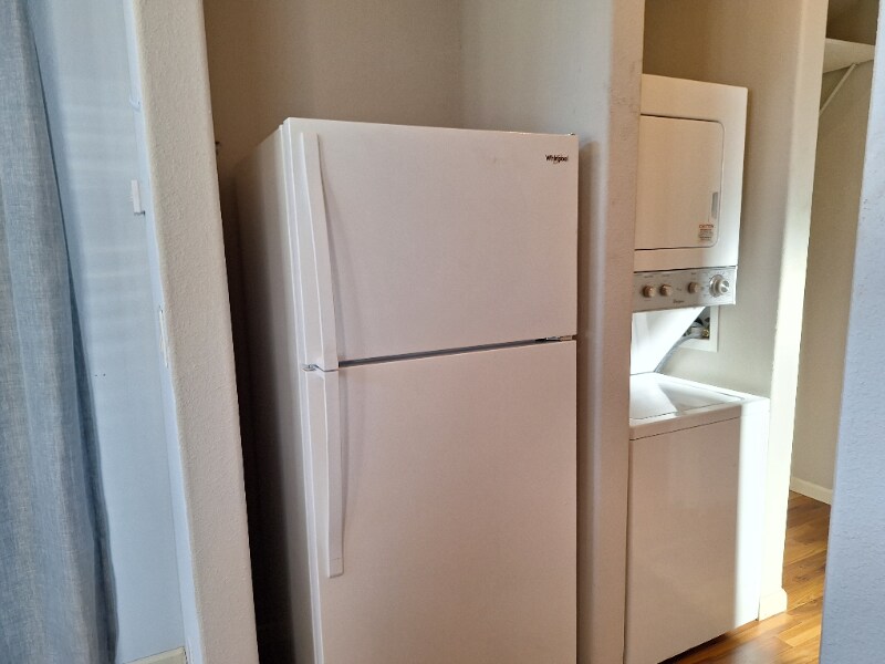 Building Photo - 3841 N Cascade Ave