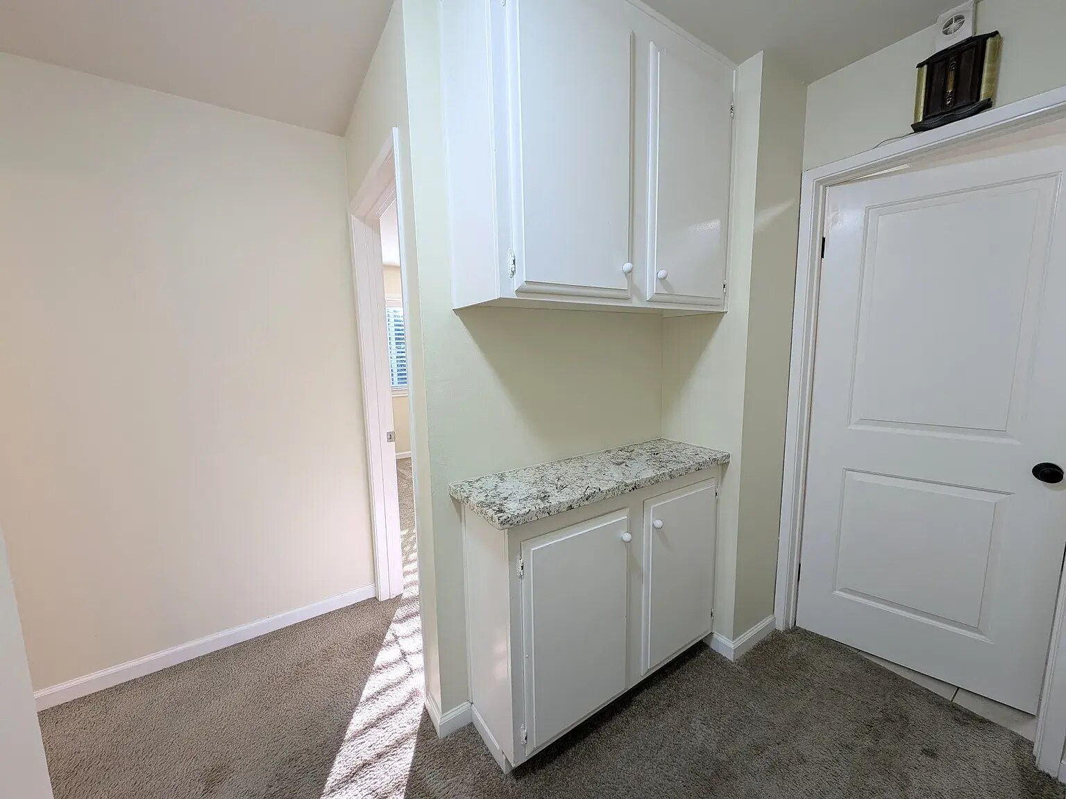 Building Photo - 130 Avenida Espana