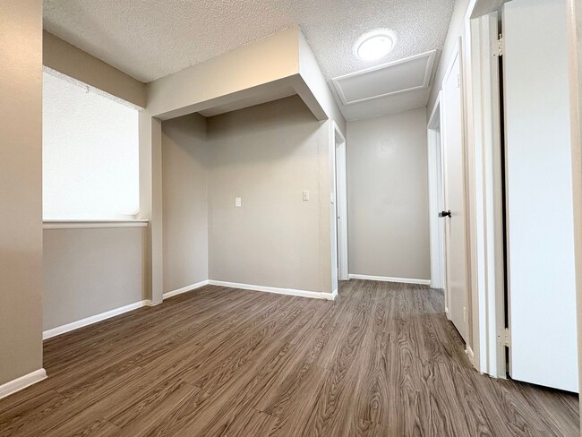 Building Photo - ~ Beautiful 3B/2.5B Lake Mary Home ~ Carpe...