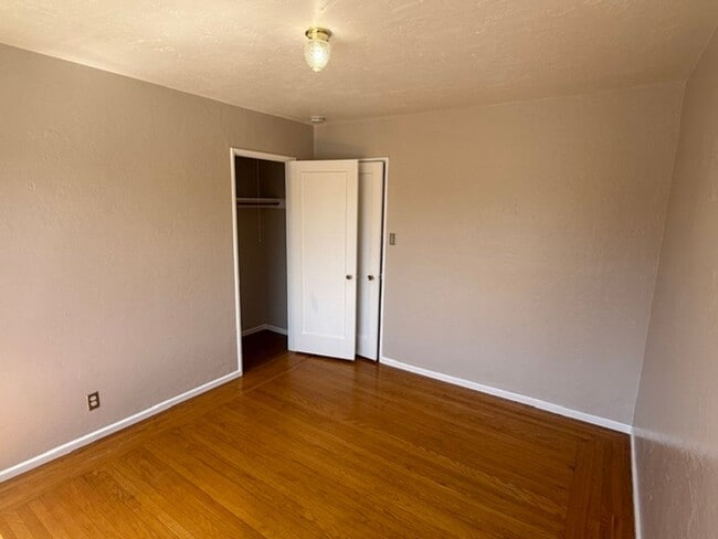 Building Photo - 3-Bedroom Single Family Home in Richmond Annex / El Cerrito Area