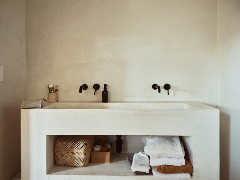 2nd bathroom - 21960 Cereza Way