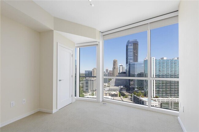 Building Photo - 3325 Piedmont Rd NE