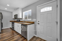 Building Photo - 229 W Pueblo St