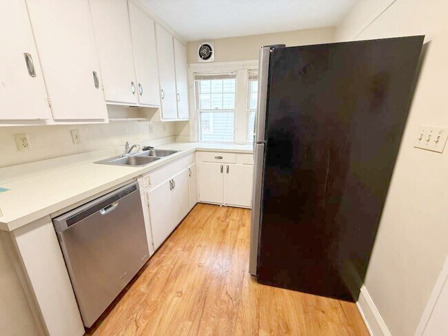 Building Photo - 18231 Winslow Rd