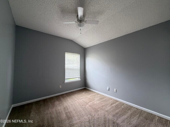 Building Photo - 3041 Southhall Ct