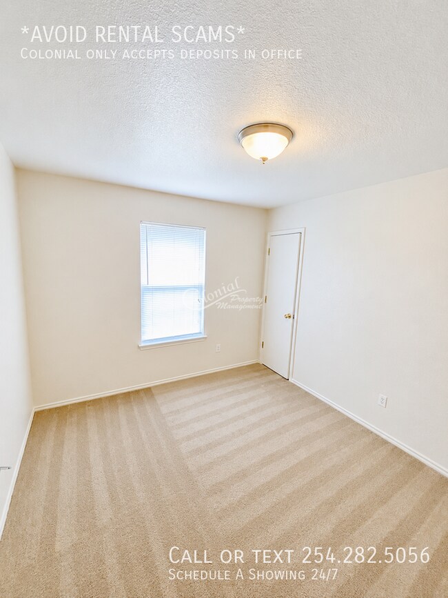 Building Photo - 2805 Alma Dr