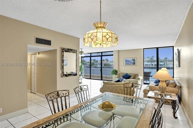 Building Photo - 1600 S Ocean Dr