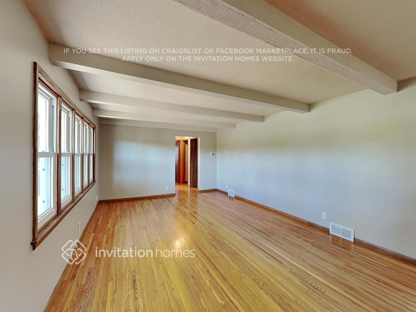 Building Photo - 2911 W 85th St