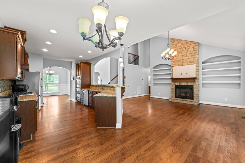 Building Photo - 1002 Glessner Dr
