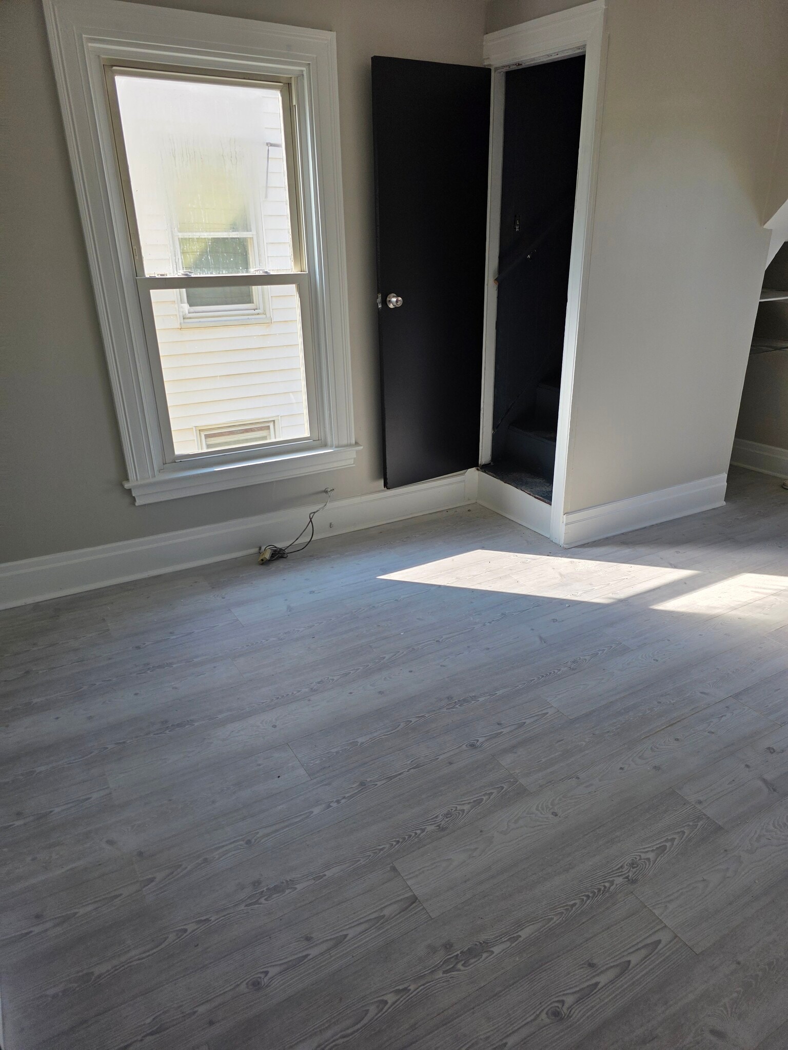 Bed 3 - 105 Broad St