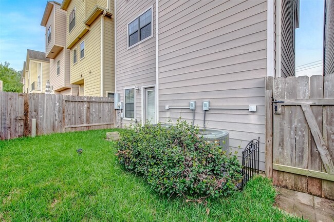 Building Photo - 1174 Hempstead Villa Ln
