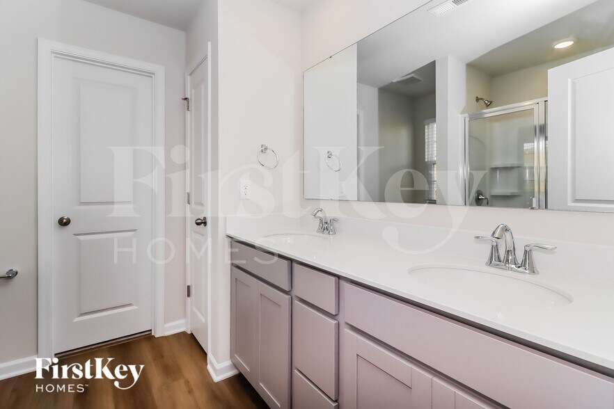 Building Photo - 125 Hazelnut Wy