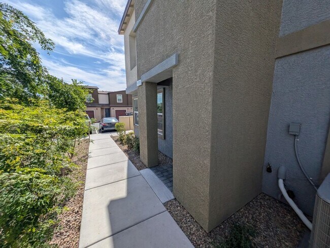 Building Photo - 4820 Orchid Rdg Ave