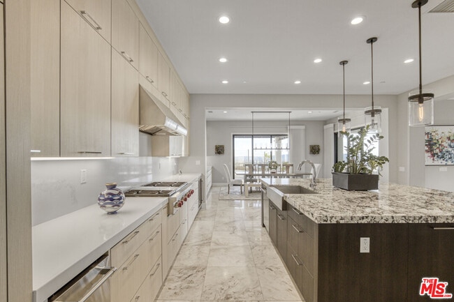 Building Photo - 20124 Piccadilly Ln