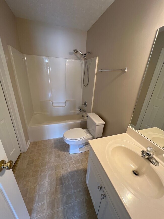 Building Photo - Taleeda 453-457