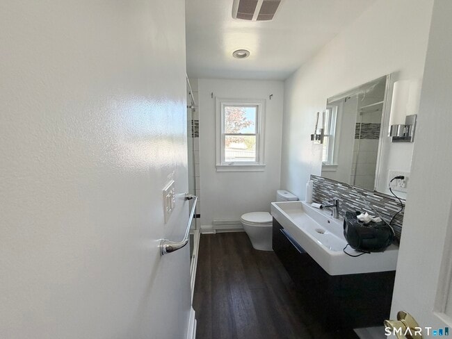 Building Photo - 134 Albright Ave