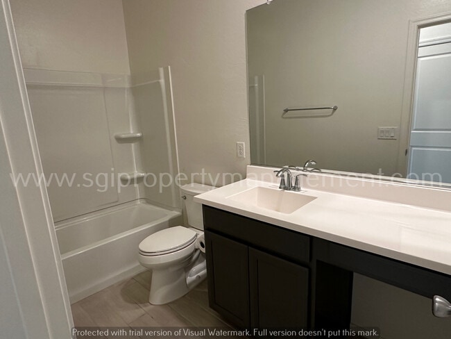 Building Photo - 1781 E Desert Breeze Pl