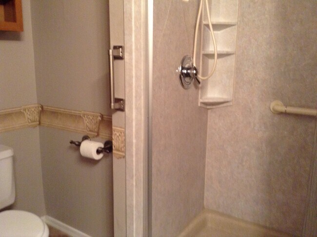 Building Photo - 6384 S 80th East Ave