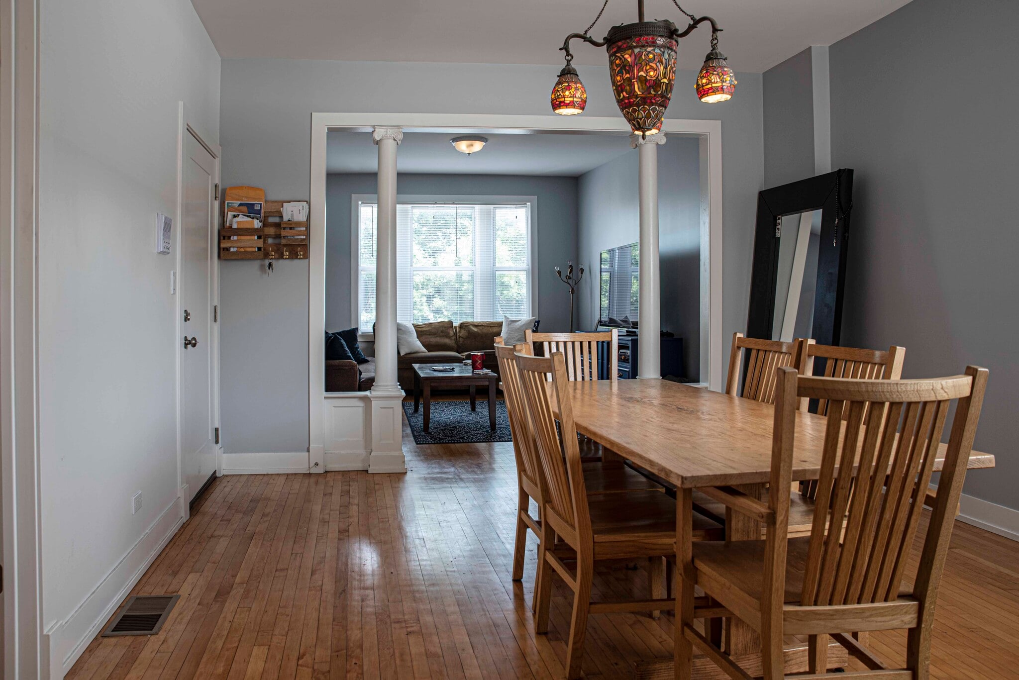 Building Photo - 3112 N California Ave